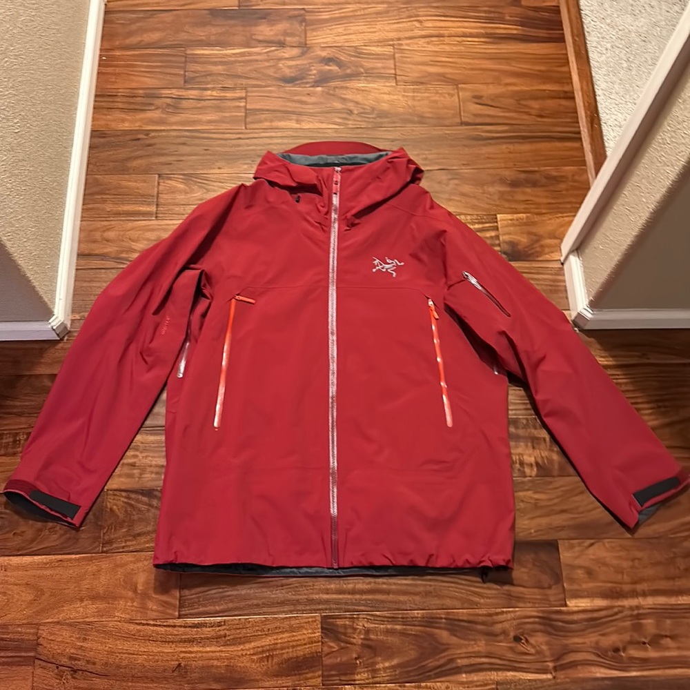 Arc’teryx Men’s Sabre Jacket Red XXL